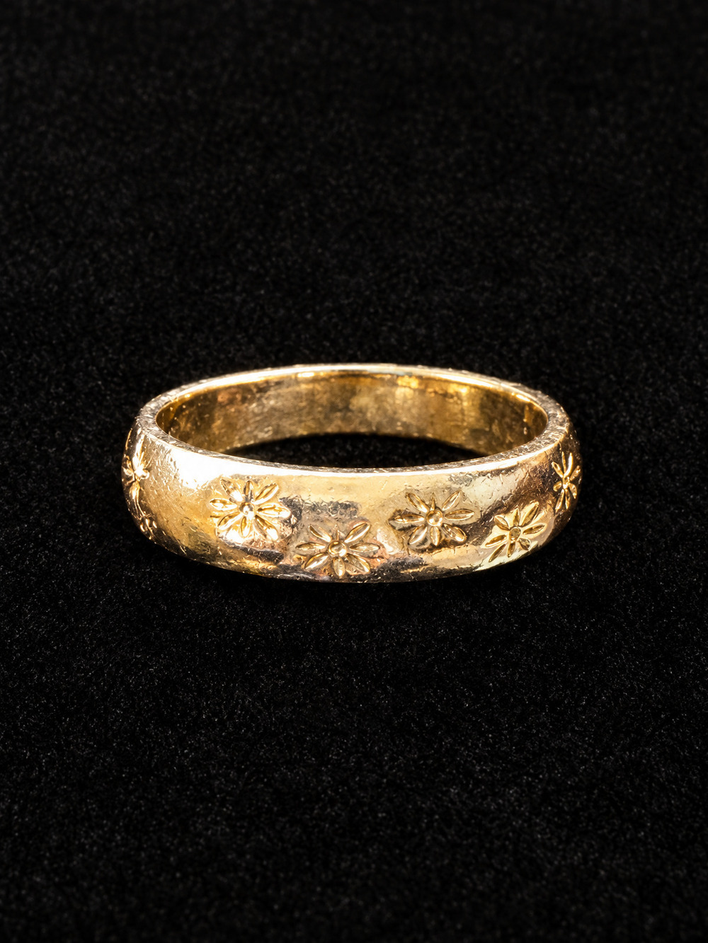 ⚜️ Floral Band Ring | Victorian-style | Size 9 Gold-Tone 💗